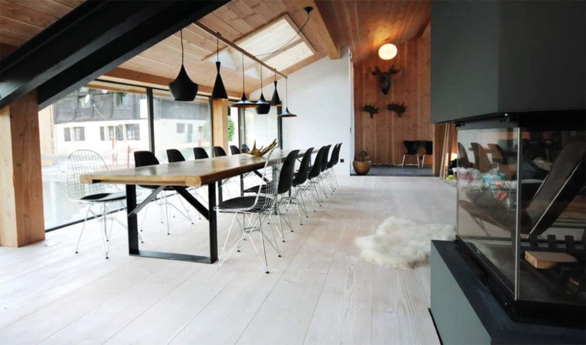 「無垢フローリング」が持つ魅力と木へのこだわり【オークの床】