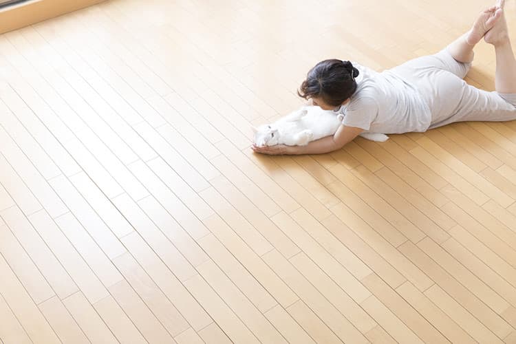 床暖房の仕組みを詳しく確認!温水式・電気式との違いもチェック