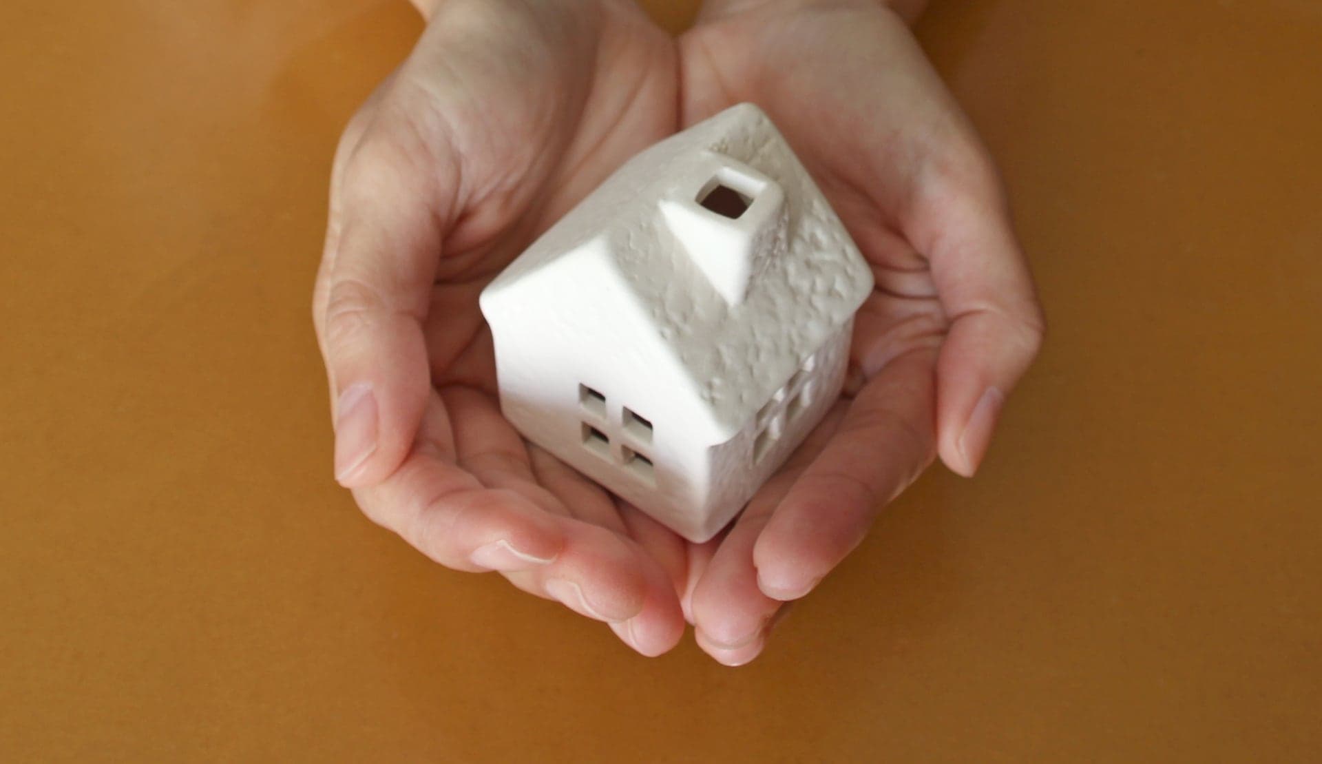 【親や祖父母から家購入の資金援助を受ける方】最大3,000万円!贈与税の賢い節税法